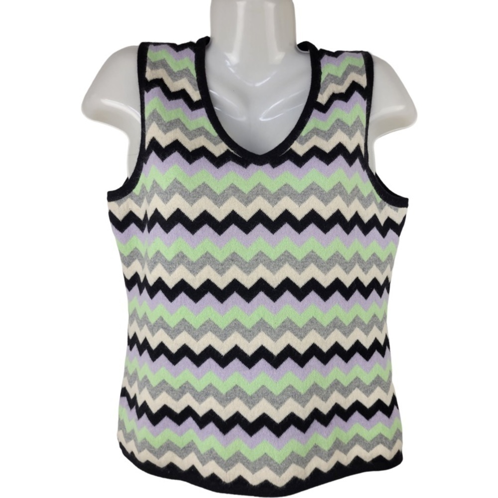 ✅ Fairway & Greene Italian Cashmere multicolored printed v-neck top size M